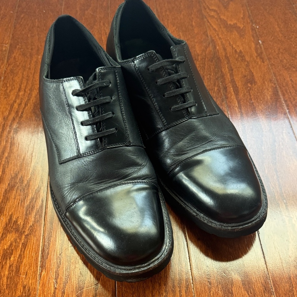 Kenneth Cole New York Black Leather Oxfords
